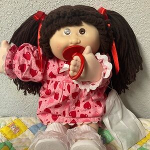 Cabbage Patch Kid Girl With Pacifier 25th Anniversary Brown Hair HM#4 2007